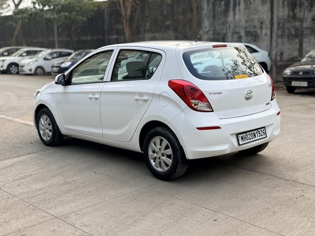 Second-hand 2014 Hyundai i20 Sportz 1.2 for sale in Mumbai-2