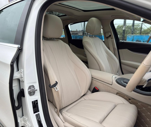 Second-hand 2022 Mercedes-Benz E-Class Exclusive E 220d BSVI for sale in Mumbai-9