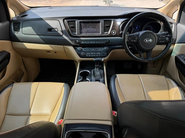 Second-hand 2020 Kia Carnival Limousine for sale in Hyderabad-6