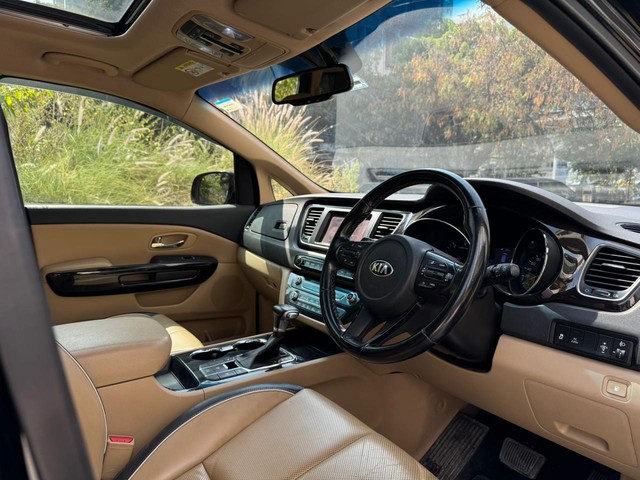 Second-hand 2020 Kia Carnival Limousine for sale in Hyderabad-9