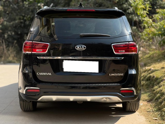 Second-hand 2020 Kia Carnival Limousine for sale in Hyderabad-2