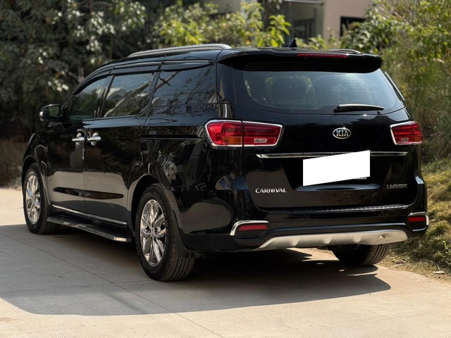 Second-hand 2020 Kia Carnival Limousine for sale in Hyderabad-10