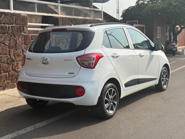 Hyundai i10 Sportz 1.1L Second-hand 2017 Hyundai i10 Sportz 1.1L for sale in Kolhapur-8