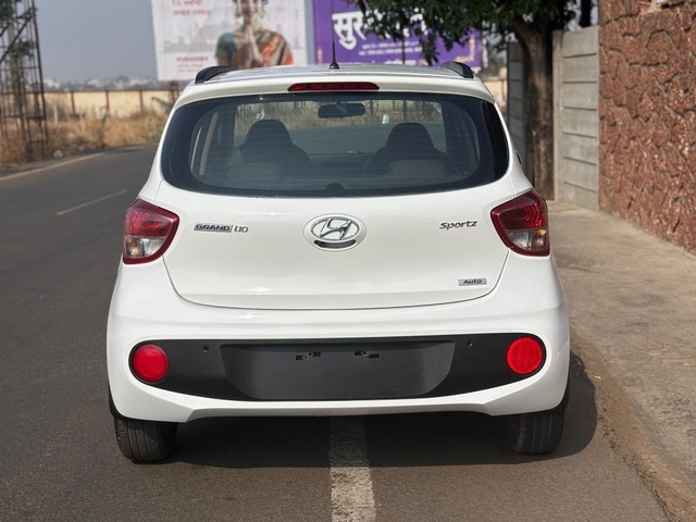 Hyundai i10 Sportz 1.1L Second-hand 2017 Hyundai i10 Sportz 1.1L for sale in Kolhapur-2