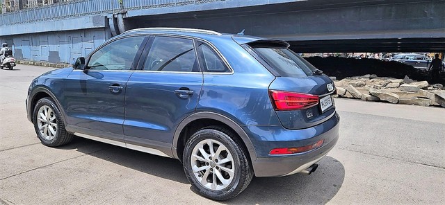 Second-hand 2017 Audi Q3 35 TDI Quattro Premium Plus for sale in Mumbai-11
