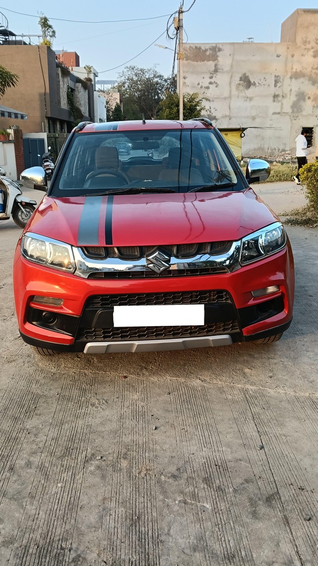 Maruti Vitara Brezza VDi Option Second-hand 2018 Maruti Vitara Brezza VDi Option for sale in Dewas-0