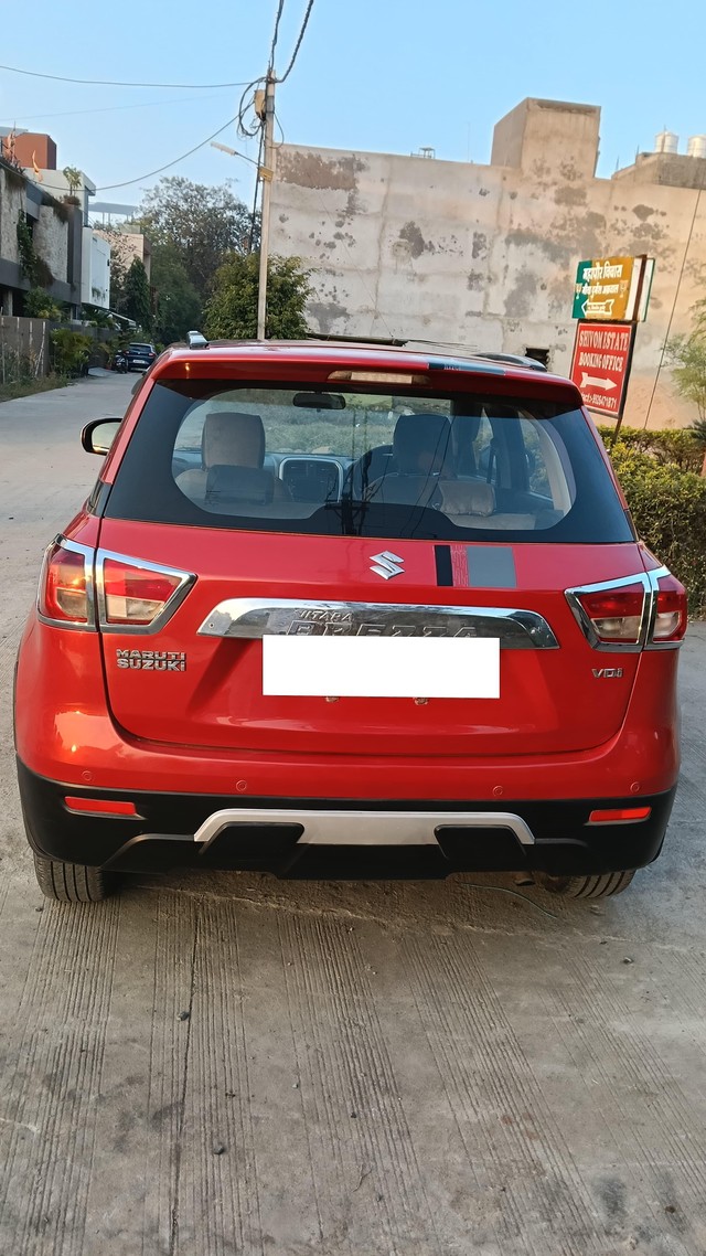 Maruti Vitara Brezza VDi Option Second-hand 2018 Maruti Vitara Brezza VDi Option for sale in Dewas-2
