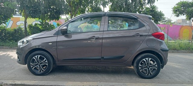 Second-hand 2019 Mahindra Bolero Power Plus SLE for sale in Dewas-2