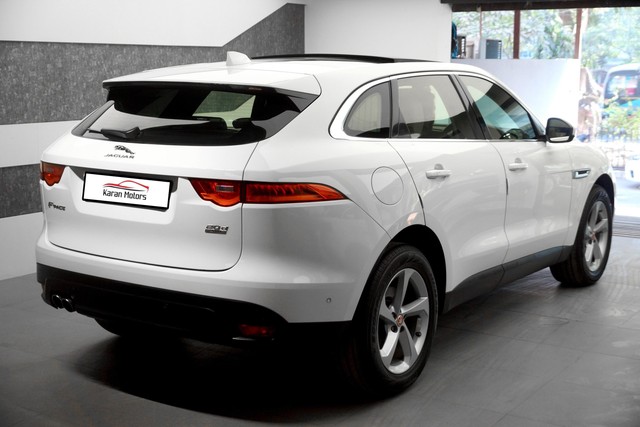 Second-hand 2019 Jaguar F-Pace Prestige 2.0 AWD for sale in New Delhi-5