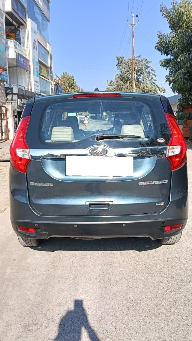 Second-hand 2018 Mahindra Marazzo M8 for sale in Dewas-2