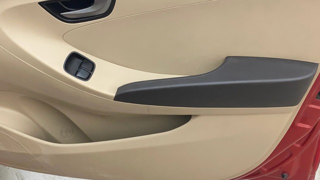 Second-hand 2016 Hyundai EON Sportz for sale in Hyderabad-17