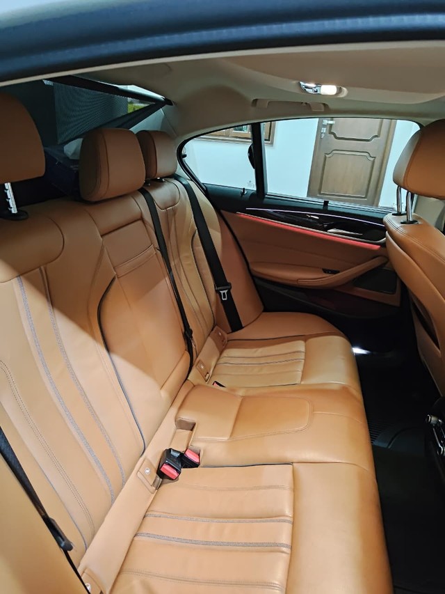 Second-hand 2019 BMW 5 Series 520d Luxury Line for sale in Coimbatore-8