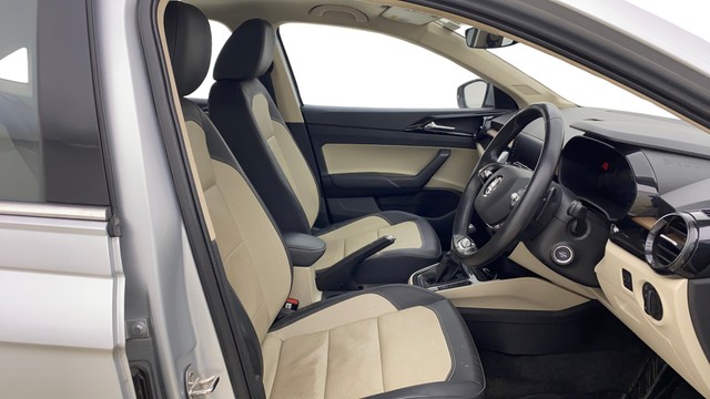 Second-hand 2022 Skoda Slavia 1.5 TSI Style BSVI for sale in Ahmedabad-26