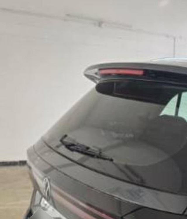 Second-hand 2022 Volkswagen Taigun 1.0 TSI Highline AT BSVI for sale in Ranga reddy-2