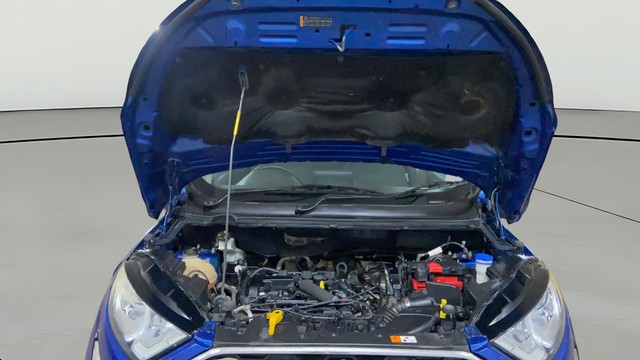 Second-hand 2019 Ford Ecosport Signature Edition Petrol BSIV for sale in Surat-9