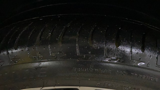 Second-hand 2019 Ford Ecosport Signature Edition Petrol BSIV for sale in Surat-29