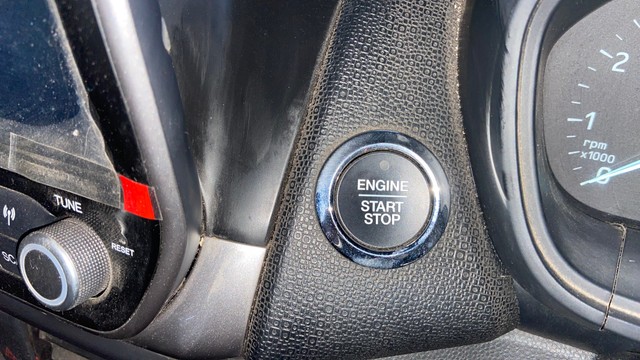 Second-hand 2019 Ford Ecosport Signature Edition Petrol BSIV for sale in Surat-23