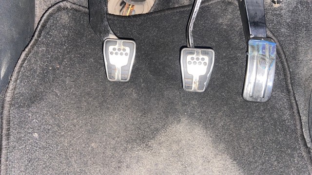 Second-hand 2019 Ford Ecosport Signature Edition Petrol BSIV for sale in Surat-14