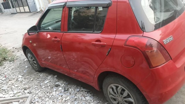 Second-hand 2006 Maruti Suzuki Swift ZXI BSIV for sale in Valsad-5