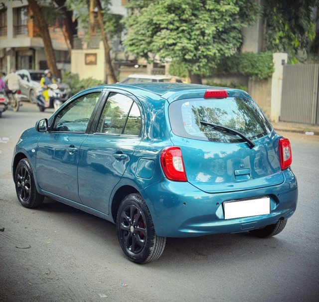 Second-hand 2018 Nissan Micra XV CVT for sale in Surat-2