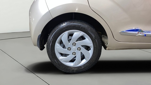 Second-hand 2022 Hyundai Santro Sportz for sale in Kolkata-24