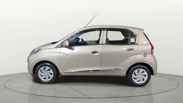 Second-hand 2022 Hyundai Santro Sportz for sale in Kolkata-5