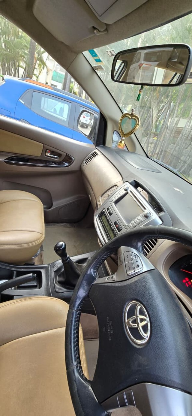 Second-hand 2015 Toyota Innova 2.5 VX (Diesel) 7 Seater BS IV for sale in Hyderabad-9