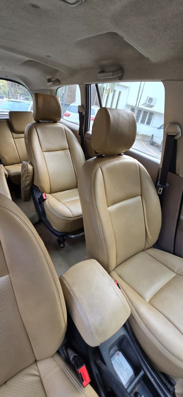 Second-hand 2015 Toyota Innova 2.5 VX (Diesel) 7 Seater BS IV for sale in Hyderabad-12