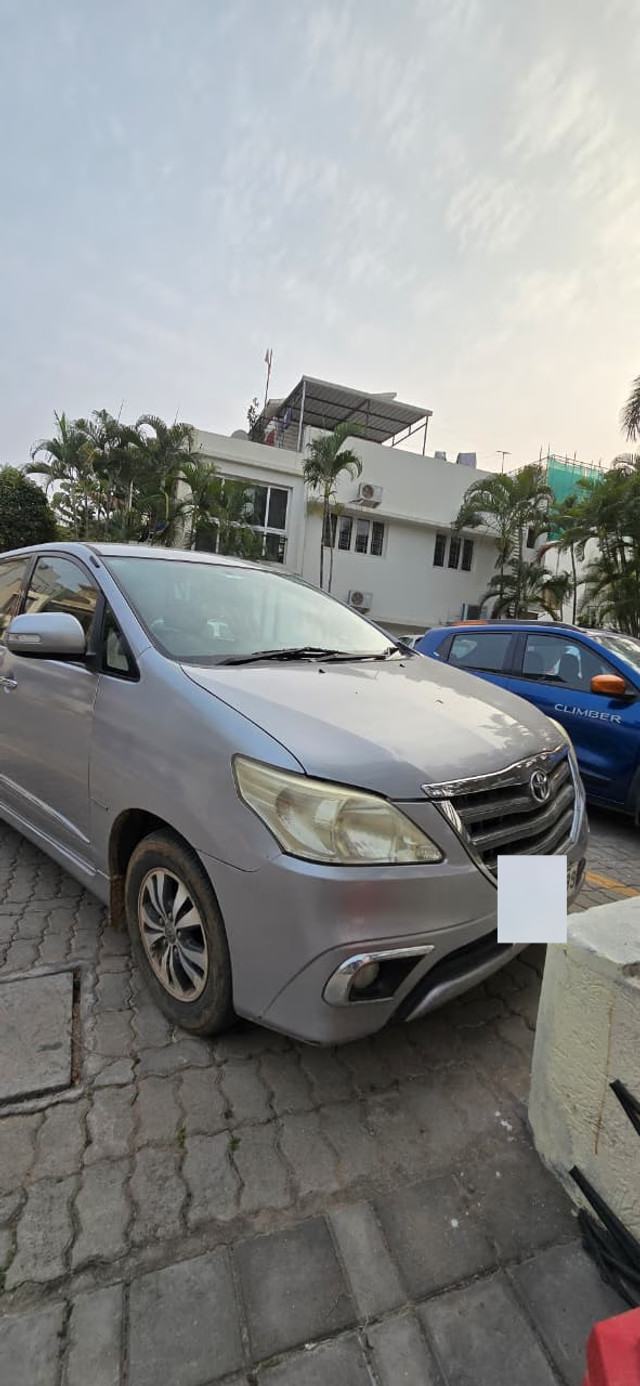Second-hand 2015 Toyota Innova 2.5 VX (Diesel) 7 Seater BS IV for sale in Hyderabad-1