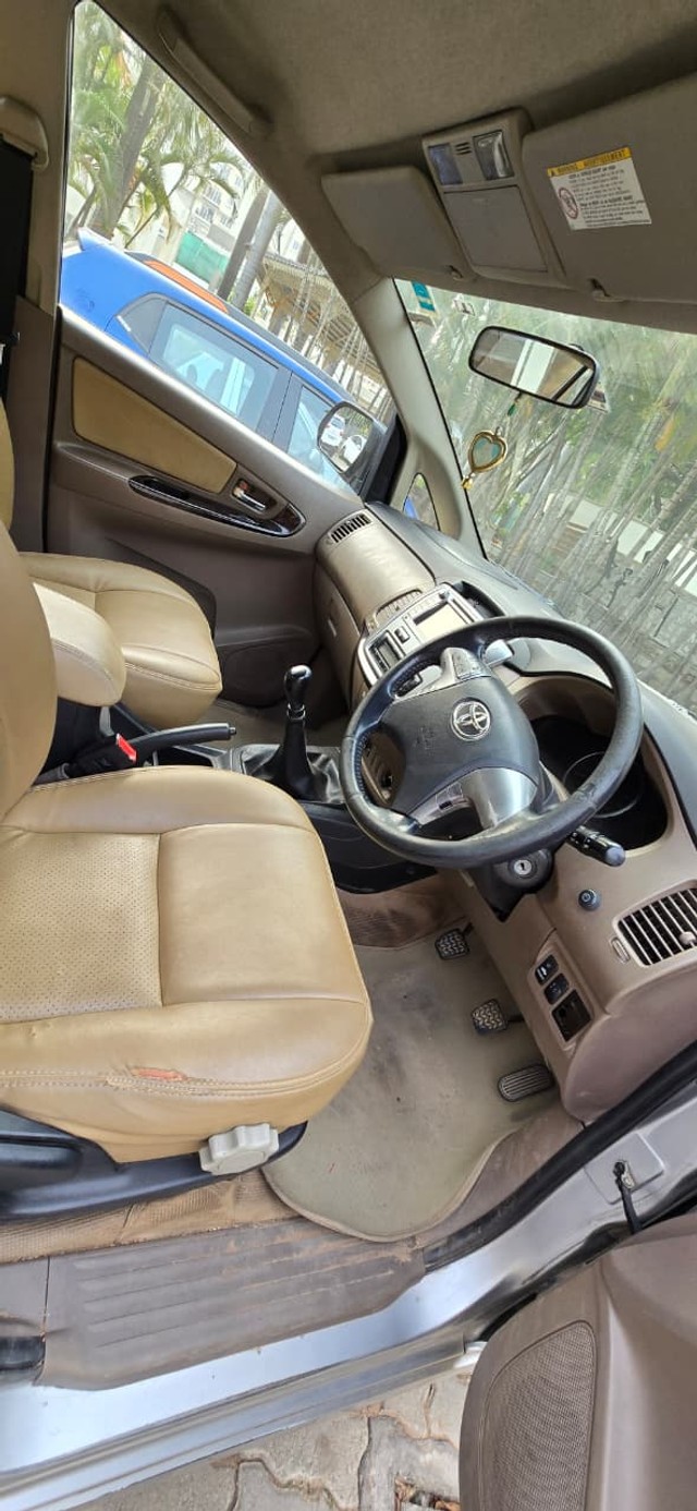 Second-hand 2015 Toyota Innova 2.5 VX (Diesel) 7 Seater BS IV for sale in Hyderabad-10