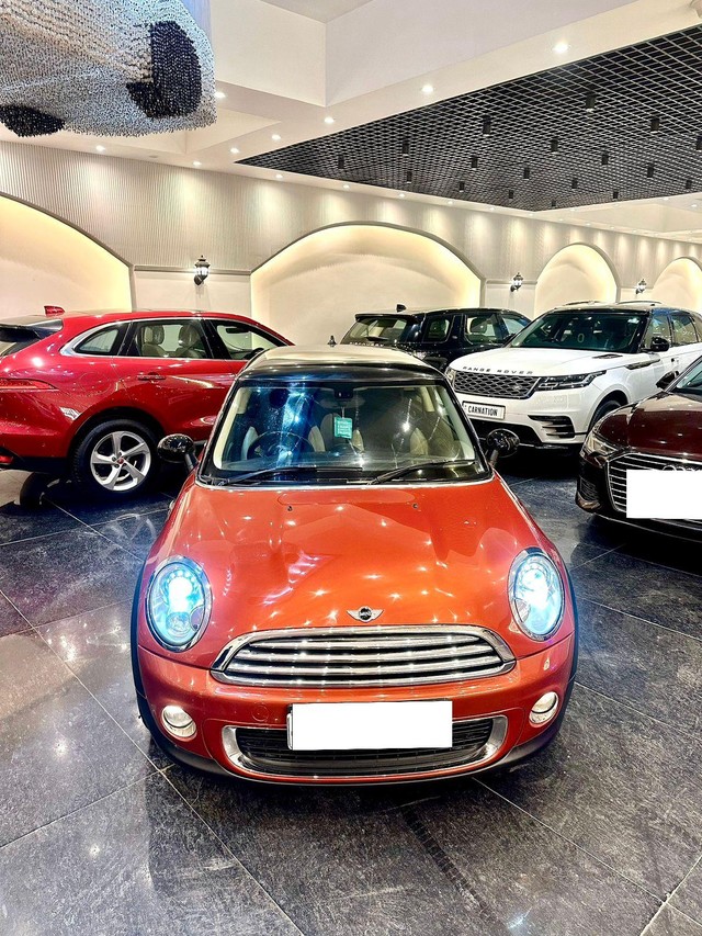 Second-hand 2014 Mini Cooper S for sale in New Delhi-5