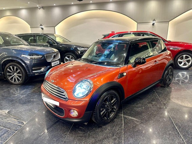 Second-hand 2014 Mini Cooper S for sale in New Delhi-4