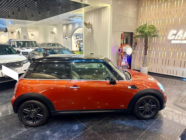 Second-hand 2014 Mini Cooper S for sale in New Delhi-1
