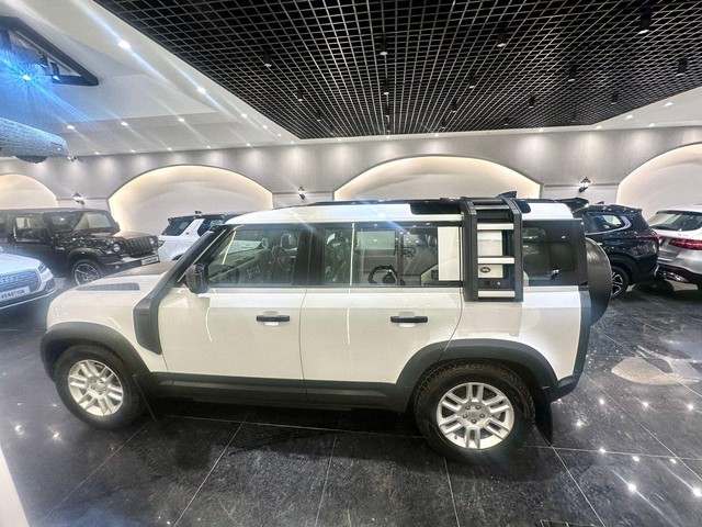 Second-hand 2021 Land Rover Defender 110 for sale in New Delhi-6