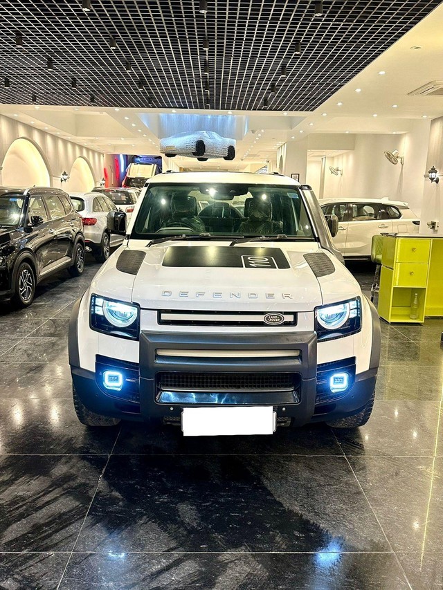 Second-hand 2021 Land Rover Defender 110 for sale in New Delhi-13