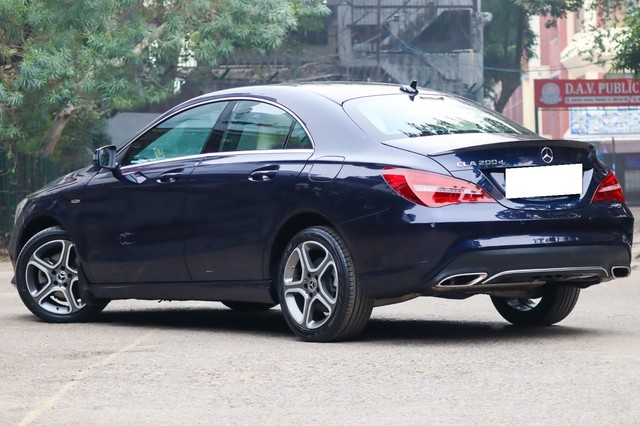 Second-hand 2019 Mercedes-Benz CLA Urban Sport 200d for sale in New Delhi-2