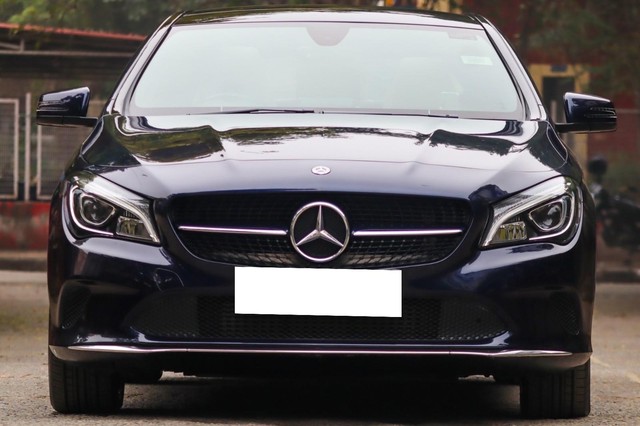 Second-hand 2019 Mercedes-Benz CLA Urban Sport 200d for sale in New Delhi-5