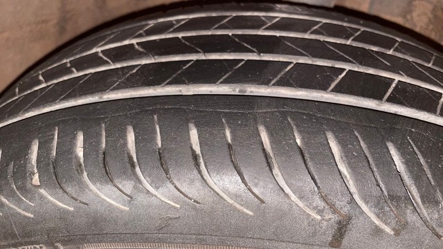 Second-hand 2018 Hyundai Grand i10 Asta AT CNG for sale in Bangalore-39