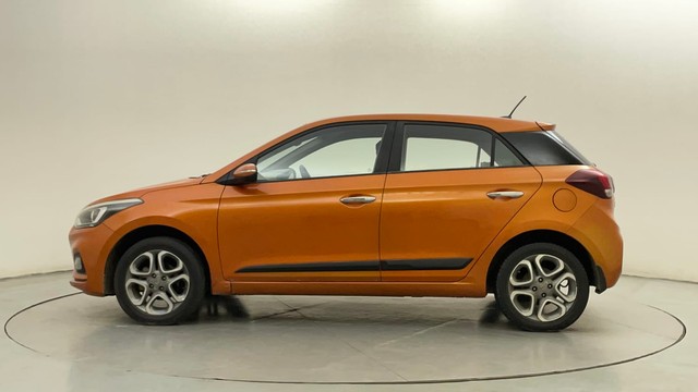 Second-hand 2018 Hyundai Grand i10 Asta AT CNG for sale in Bangalore-6