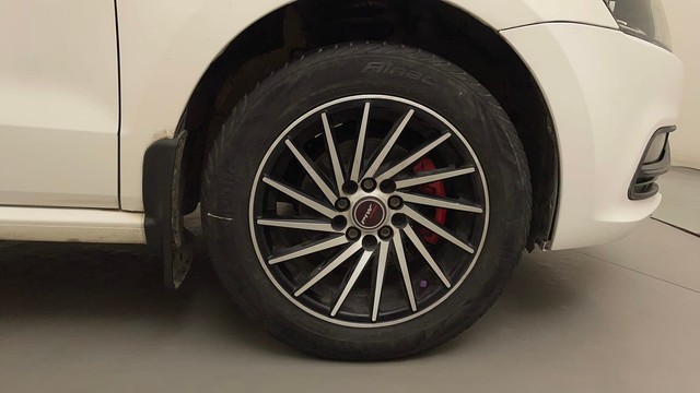 Second-hand 2015 Volkswagen Polo Petrol Comfortline 1.2L for sale in Mysore-17