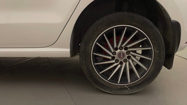 Second-hand 2015 Volkswagen Polo Petrol Comfortline 1.2L for sale in Mysore-19