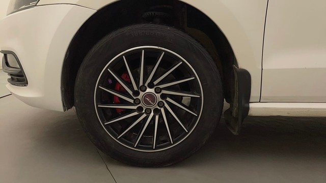 Second-hand 2015 Volkswagen Polo Petrol Comfortline 1.2L for sale in Mysore-20