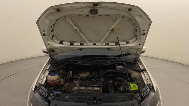 Second-hand 2015 Volkswagen Polo Petrol Comfortline 1.2L for sale in Mysore-8