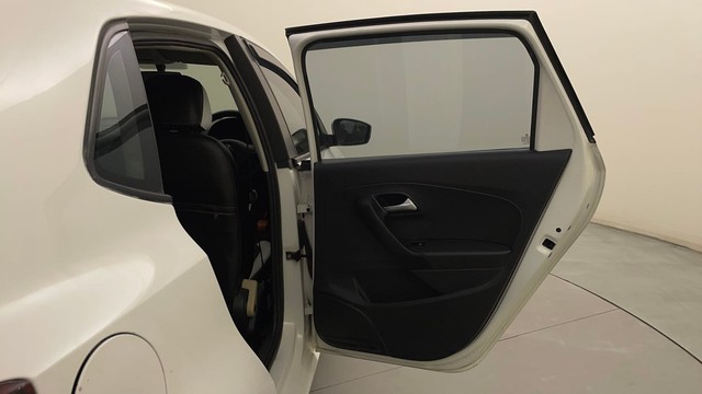 Second-hand 2015 Volkswagen Polo Petrol Comfortline 1.2L for sale in Mysore-25