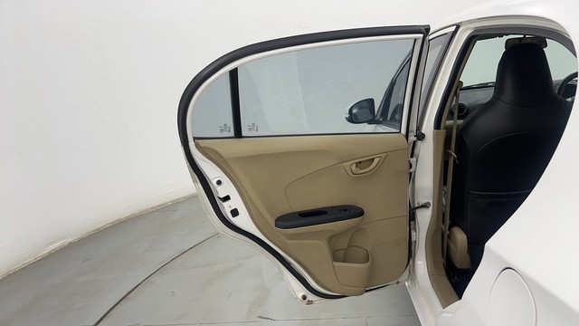 Second-hand 2015 Honda Amaze S i-VTEC for sale in Pune-25