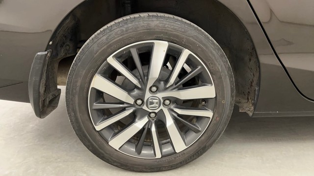 Second-hand 2022 Honda City ZX MT for sale in Pune-18