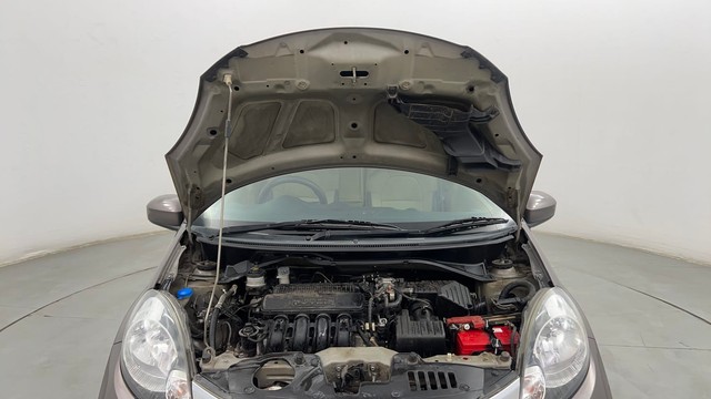 Second-hand 2015 Ford Figo Petrol ZXI for sale in Pune-8