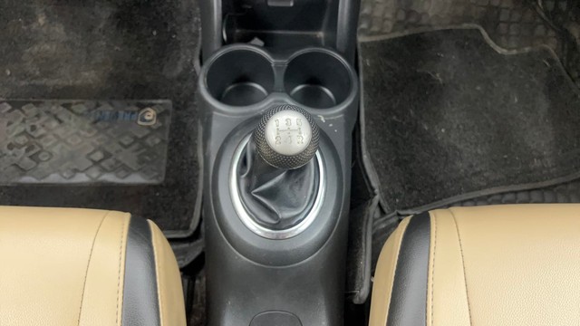 Second-hand 2015 Ford Figo Petrol ZXI for sale in Pune-12