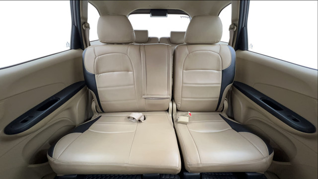 Second-hand 2015 Ford Figo Petrol ZXI for sale in Pune-35