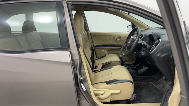 Second-hand 2015 Ford Figo Petrol ZXI for sale in Pune-15